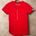 Blusa scrubs Antifluido Múnich en color Rojo.webp