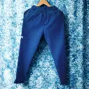 Pantalón scrubs antifluido Múnich en color Azul Rey.webp