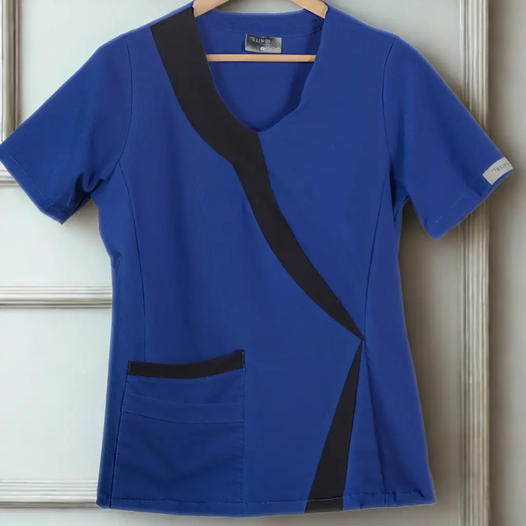 Blusa Antifluidos Milán color azul rey.webp